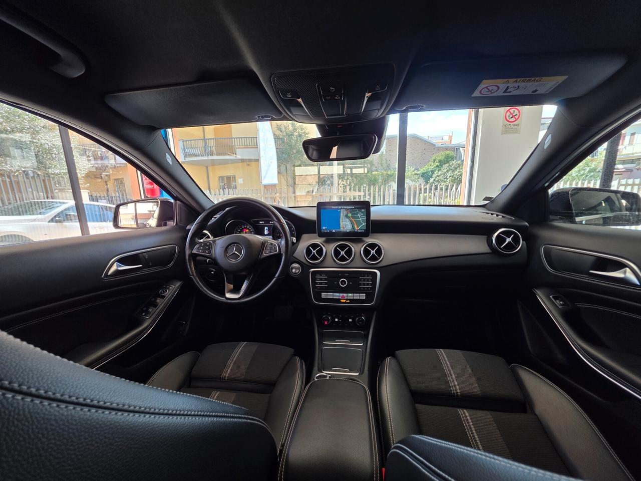 Mercedes-benz GLA 200d Automatic 4Matic Sport