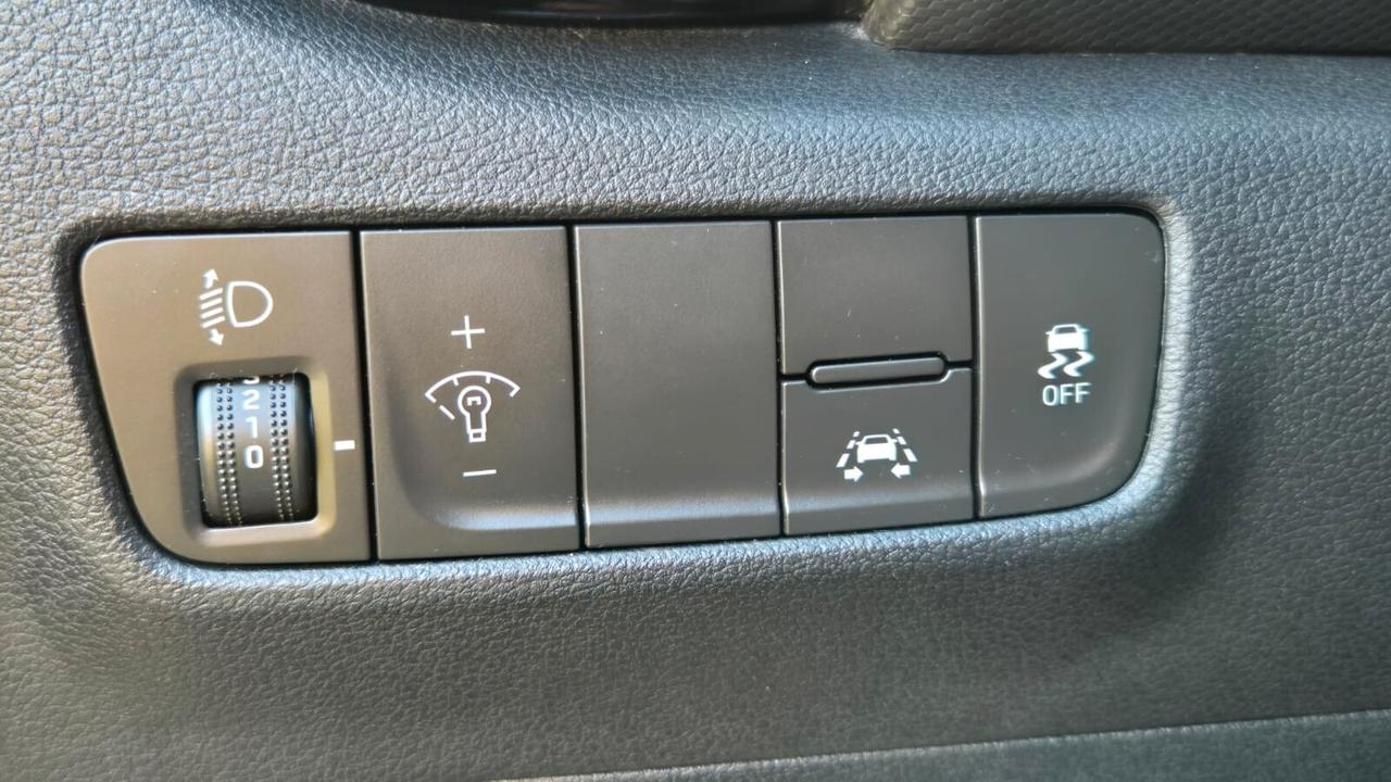 Hyundai Kona 1.6 CRDI 115 CV Style 2019 NEOP leggi testo