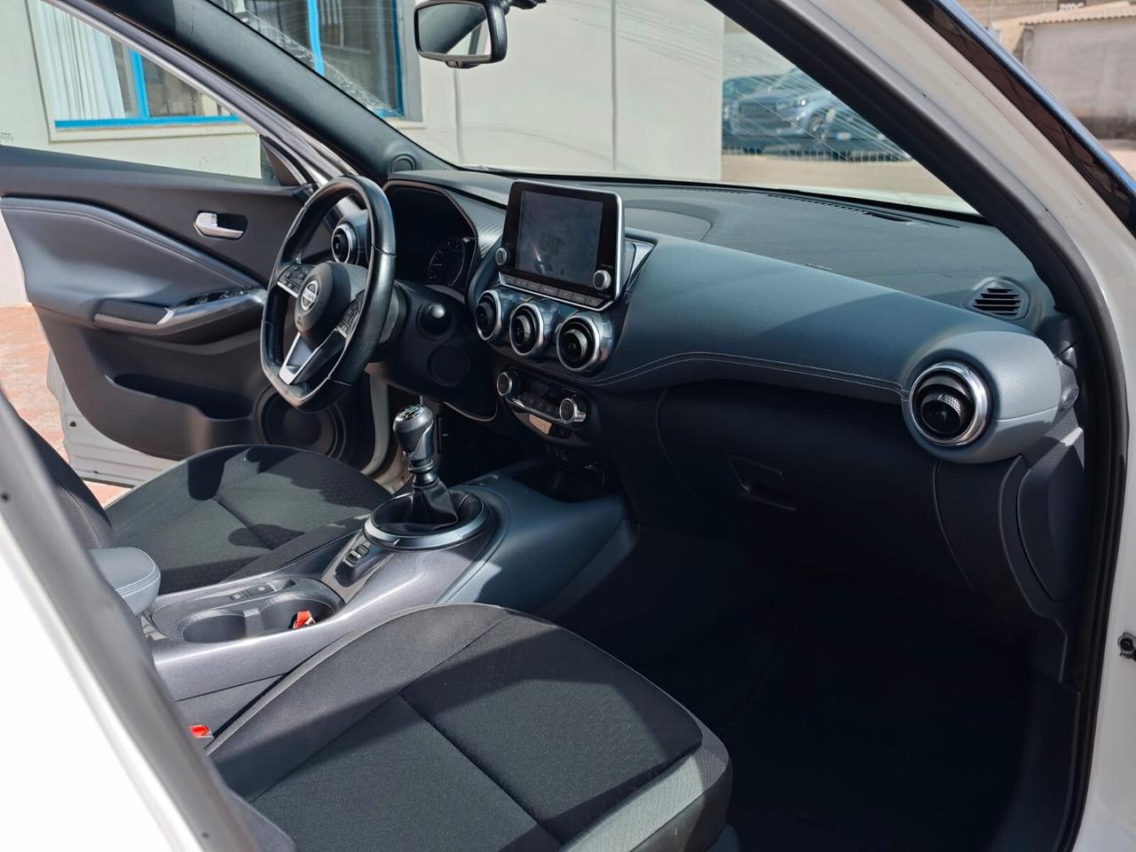 Nissan Juke 1.0 DIG-T 117 CV N-Connecta