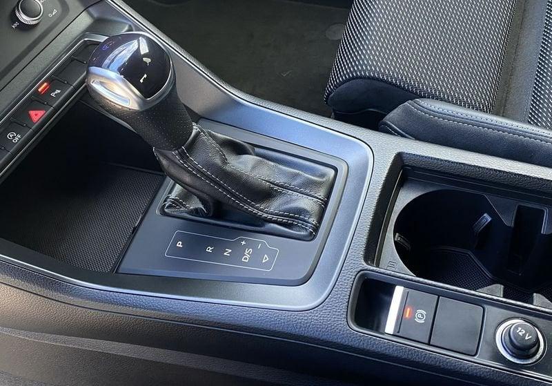 Audi Q3 S Line interno ed esterno 2.0 TDI 200CV S-Tronic quattro 40