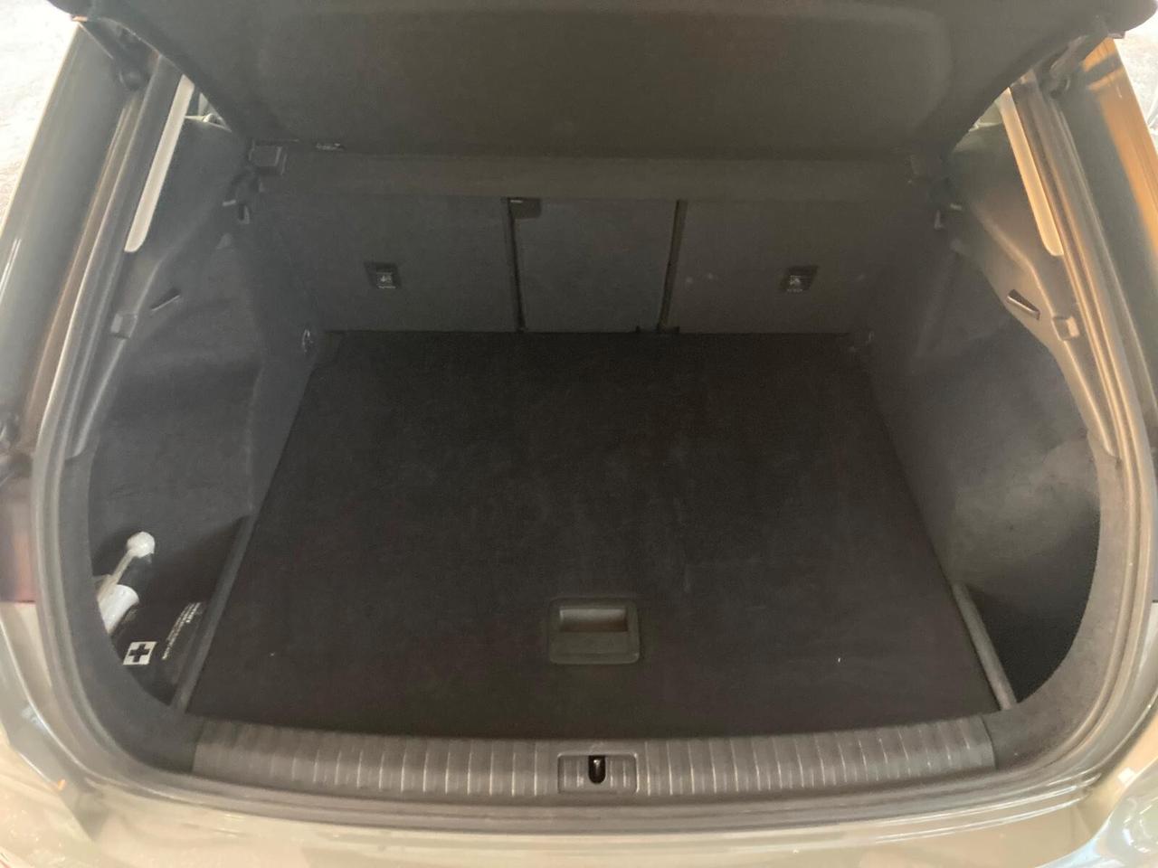 Audi Q3 35 TDI S tronic Business