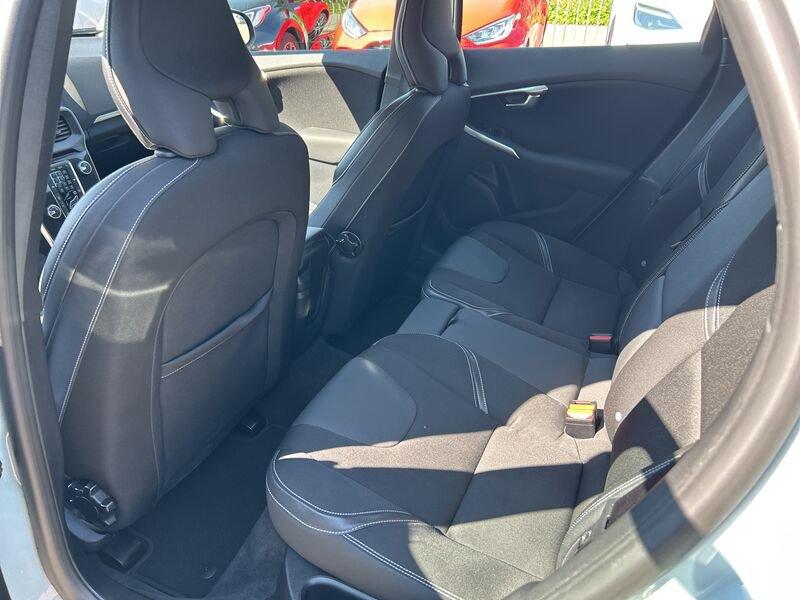Volvo V40 D2 Momentum