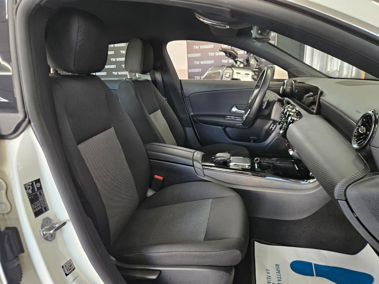 Mercedes-benz CLA 200d Automatic Shooting Brake Business