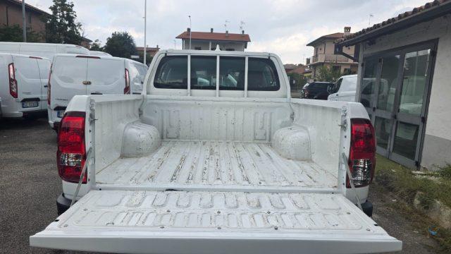 TOYOTA Hilux 2.4 D-4D 4WD 4 porte Double Cab Comfort