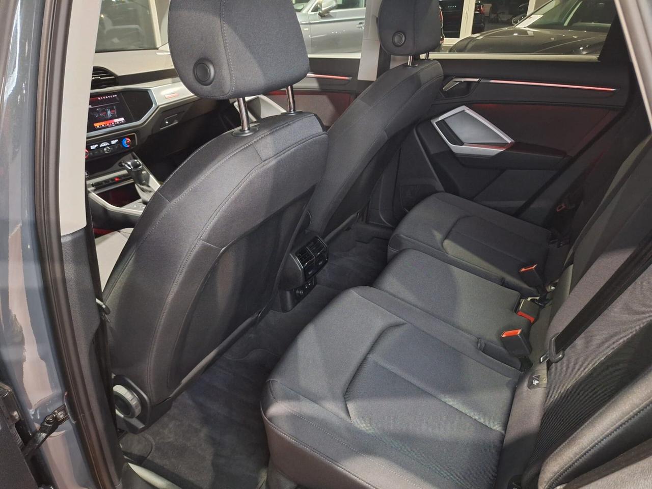 Audi Q3 35 TDI S tronic Business Advanced