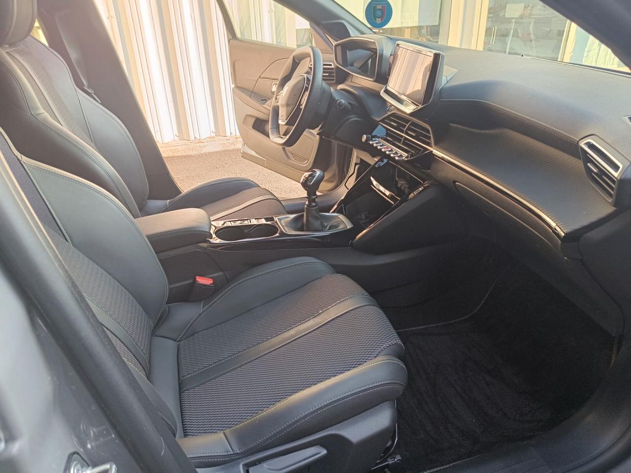 Peugeot 208 PureTech 100 Stop&Start 5 porte GT