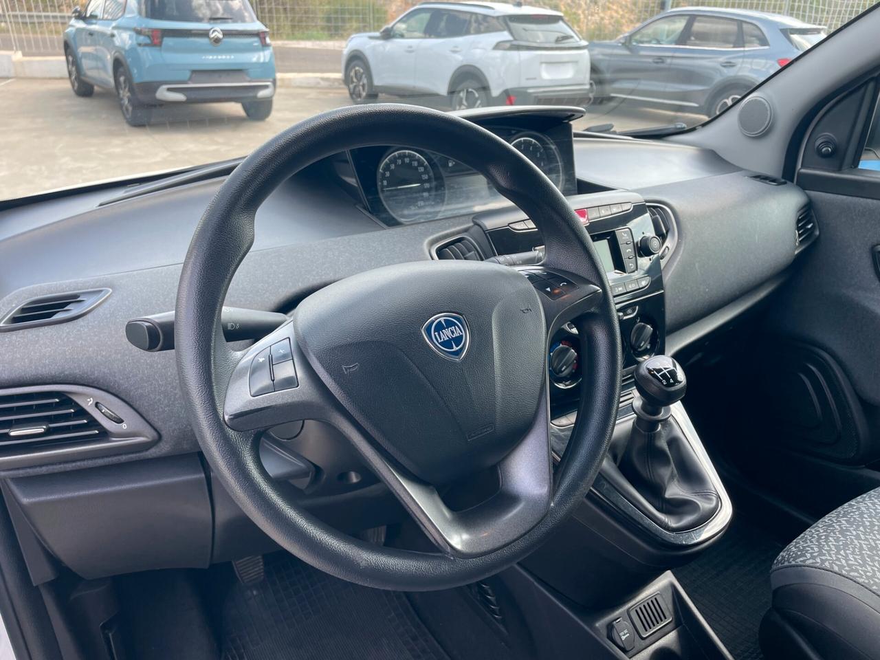 Lancia Ypsilon 1.2 69 CV 5 porte GPL Ecochic Elefantino Blu "Km 67.000"