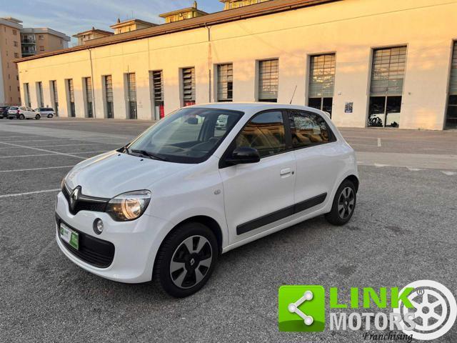 RENAULT Twingo SCe EDC Intens