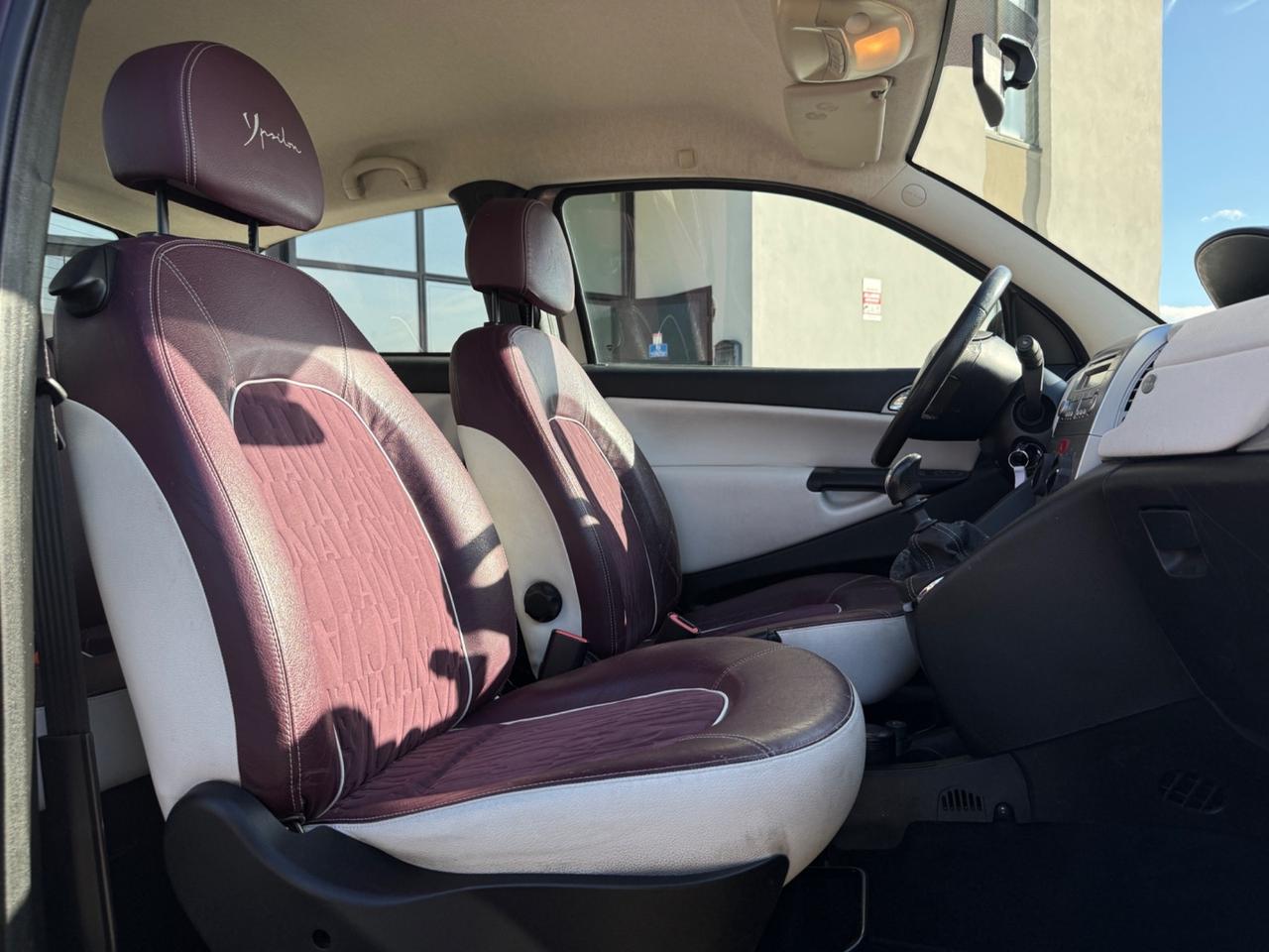 Lancia Ypsilon 1.2 69 CV Platino