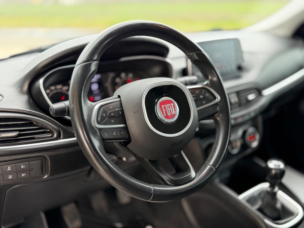 Fiat Tipo 1.6 Mjt S&S SW Lounge S-Design