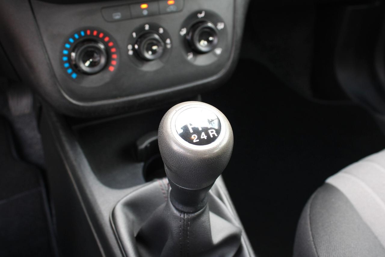 Fiat Punto 1.3 MJT II S&S 95 CV 5 porte Street