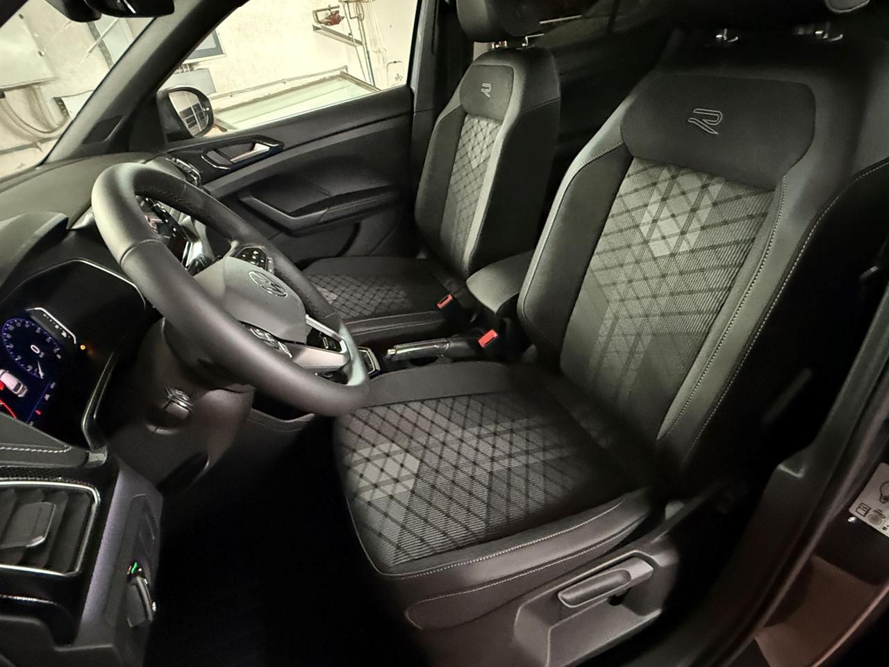 VOLKSWAGEN T-Cross 2024 T-Cross 1.0 tsi R-Line Plus 115cv dsg