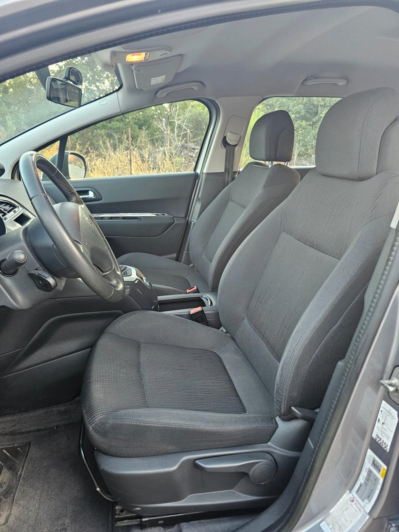 Peugeot 5008 1.6 HDi 115CV 7 posti unico proprietario