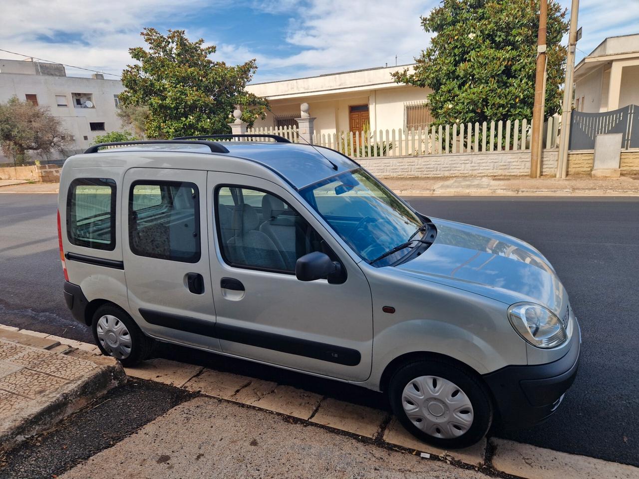 Renault Kangoo 1.2 4p. Km 131000