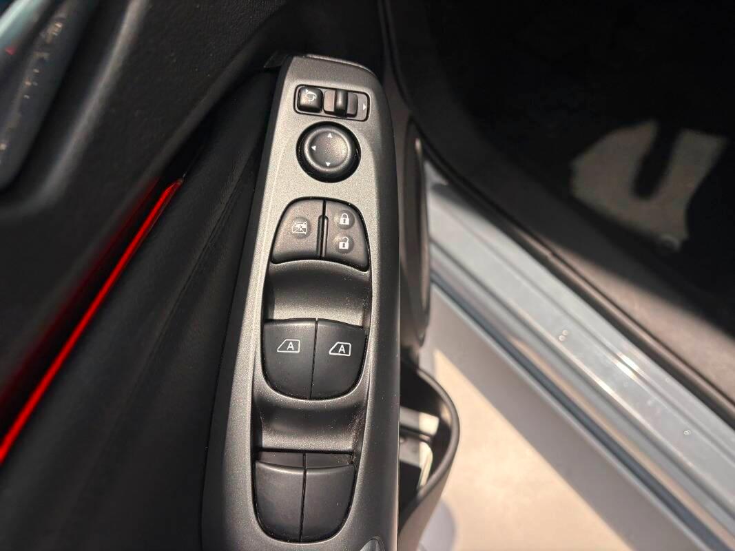 Nissan Juke 1.0 dig-t N-Connecta 114cv