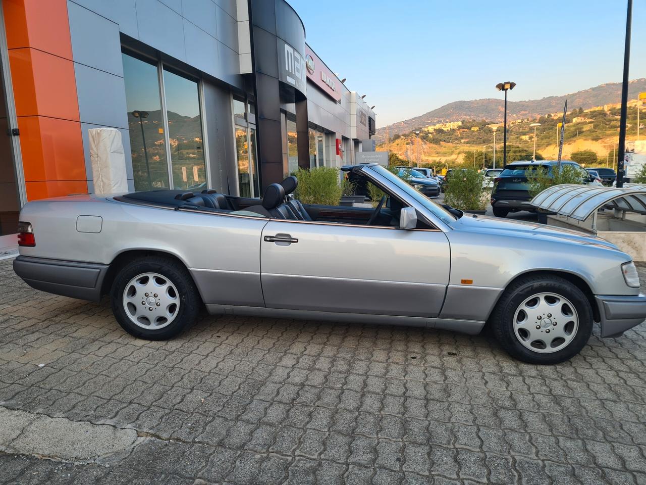 Mercedes-benz E 200-16v Cabriolet A.S.I.