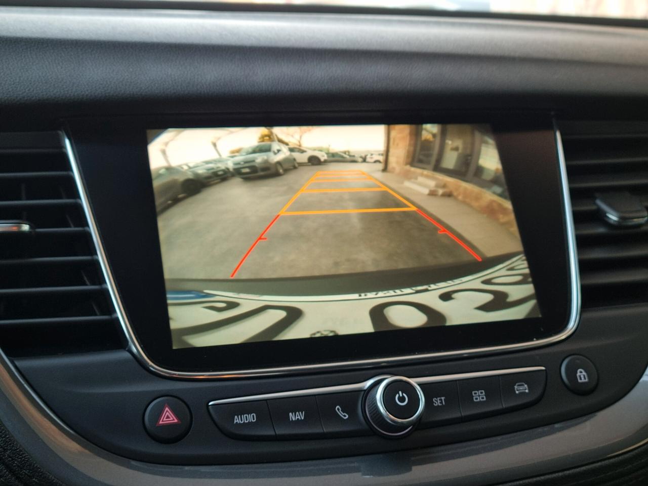 Opel Grandland X 1.5 diesel Ecotec Start&Stop aut. Business Ed.