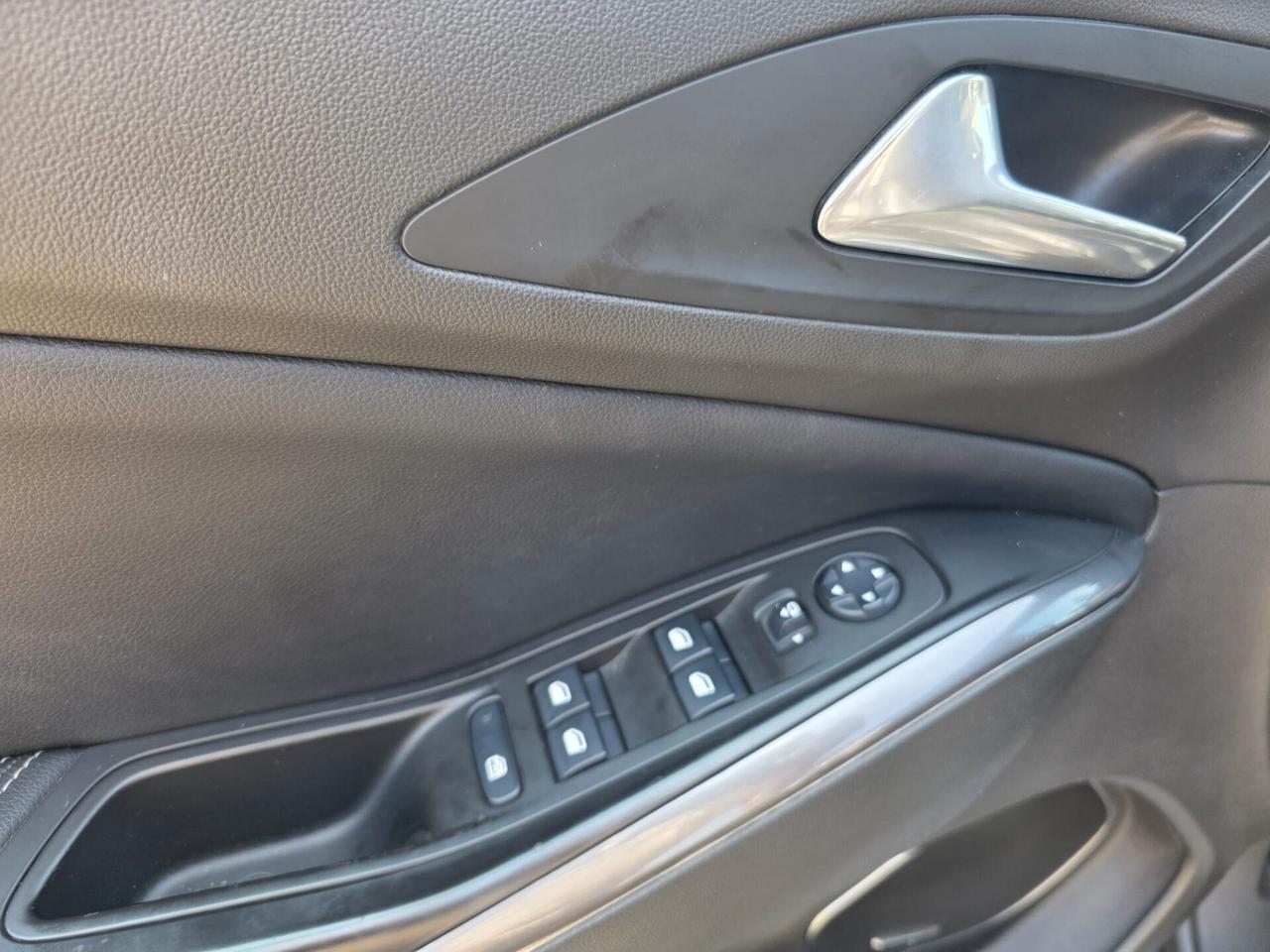 Opel Grandland X 1.6 Hybrid4 Plug-in aut. AWD