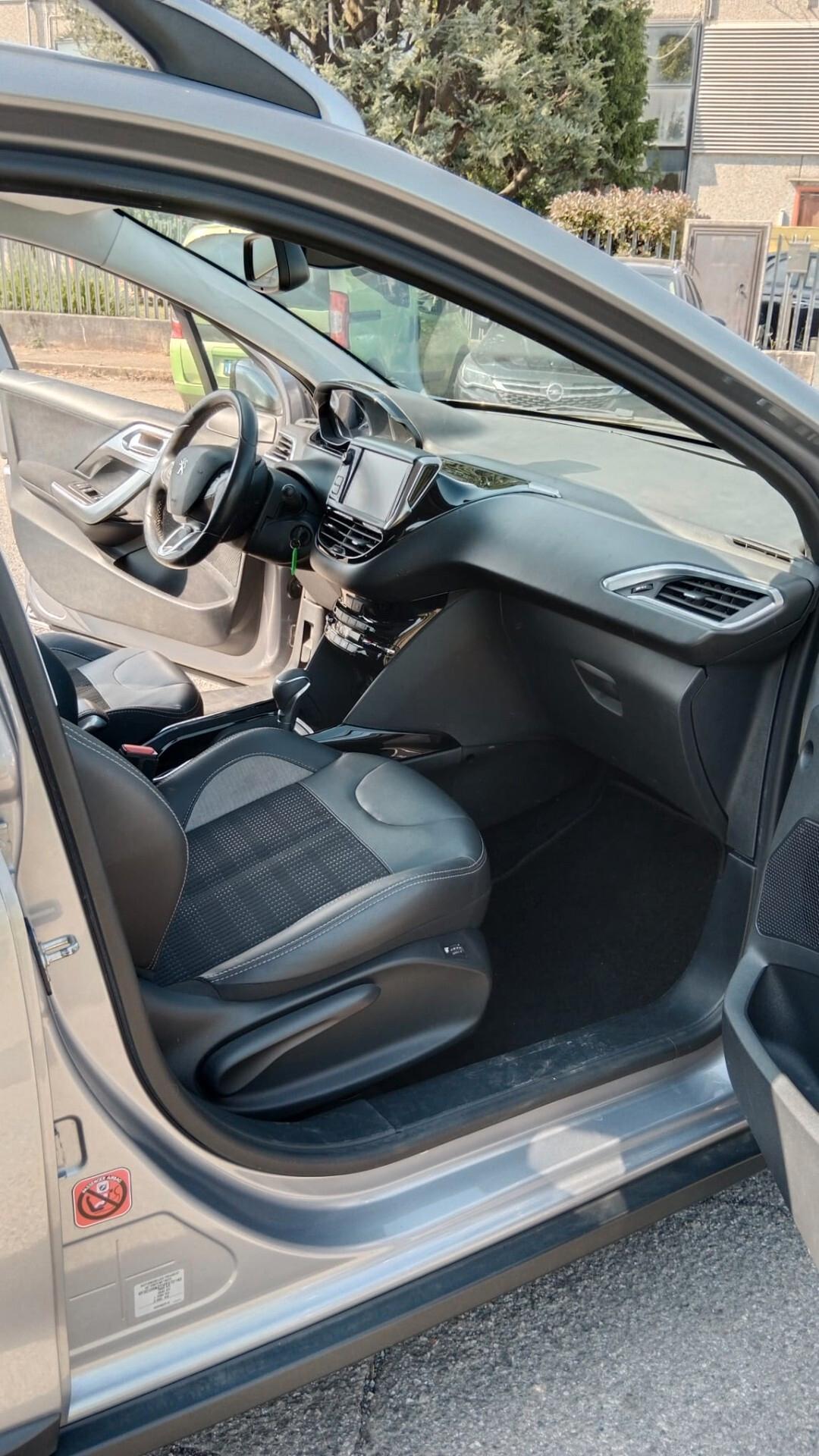 Peugeot 2008 PureTech Turbo 110 EAT6 S&S Allure