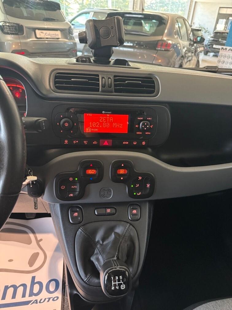 Fiat Panda 1.2 Lounge 69cv 5p. 15" Neopat