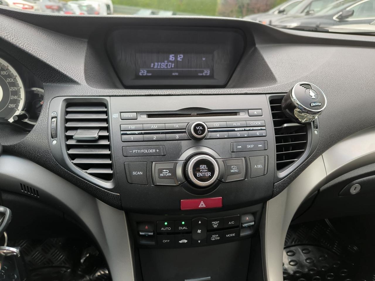 Honda Accord 2.2 i-DTEC Elegance DPF