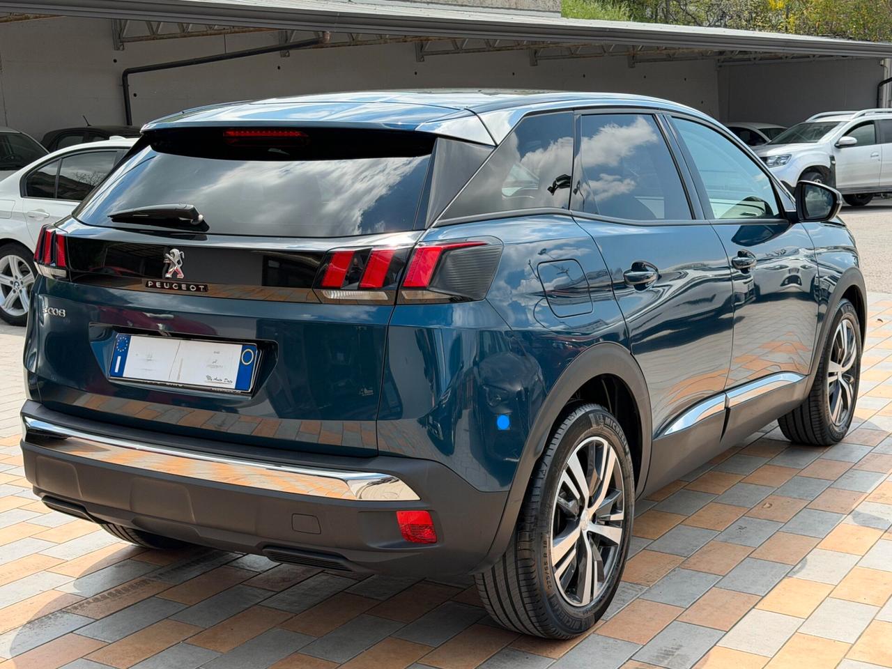 Peugeot 3008 1.5 BLUEHDI 130 cv. ALLURE PACK (Nav)