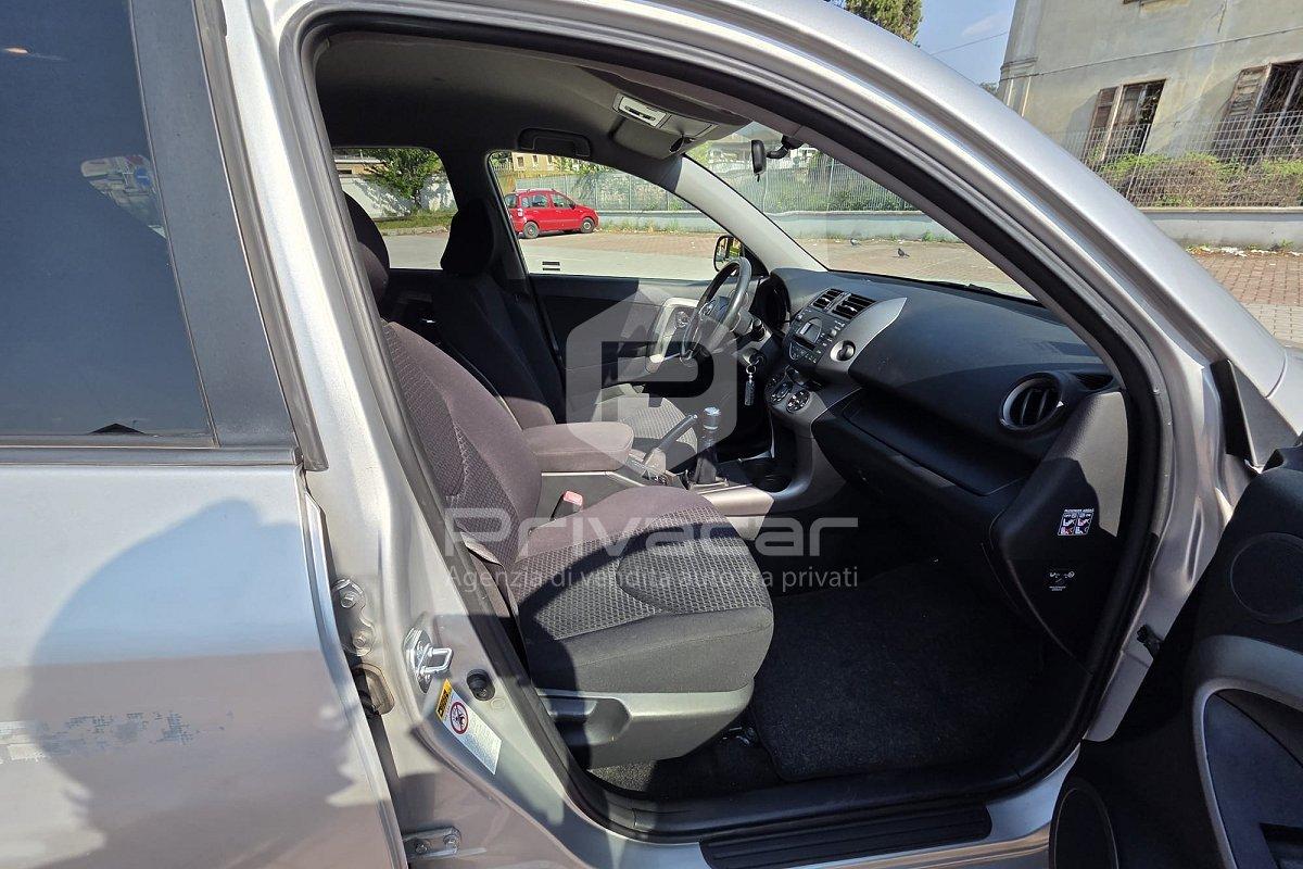 TOYOTA RAV4 Crossover 2.2 D-4D 136 CV DPF Sol