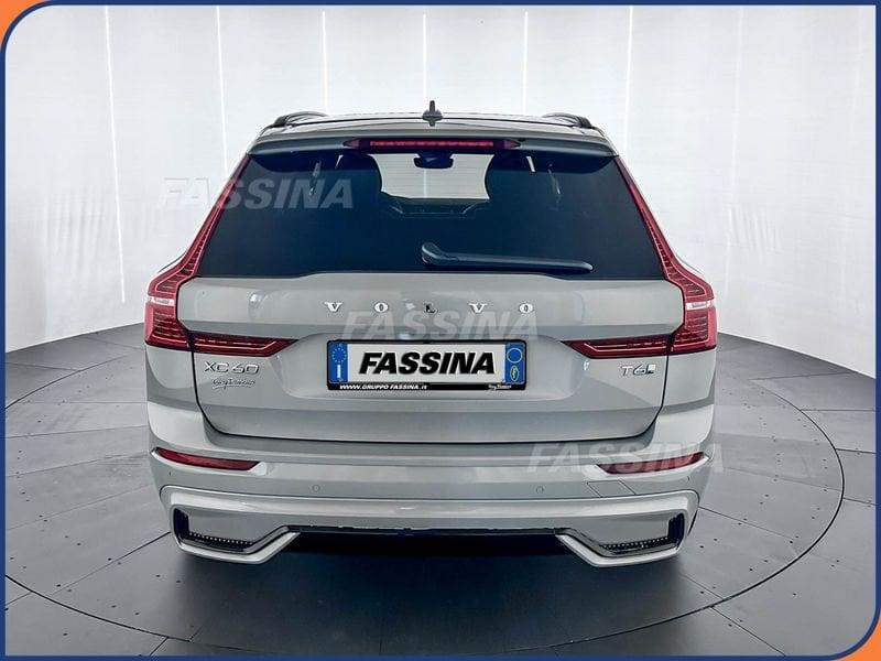 Volvo XC60 Recharge T6 Plug-in AWD autom. Plus Dark