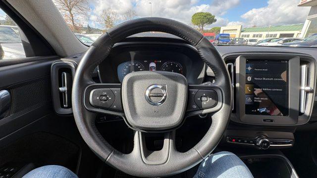 VOLVO XC40 T2 Geartronic Momentum ***IVA ESPOSTA***