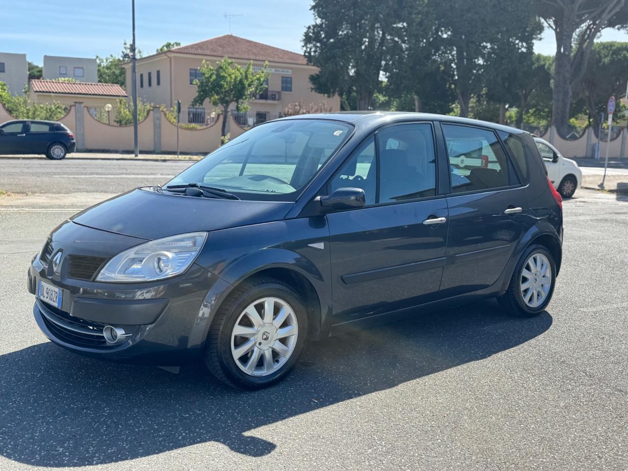 Renault Scenic Grand Scénic 1.5 dCi/105CV Serie Speciale Dynamique