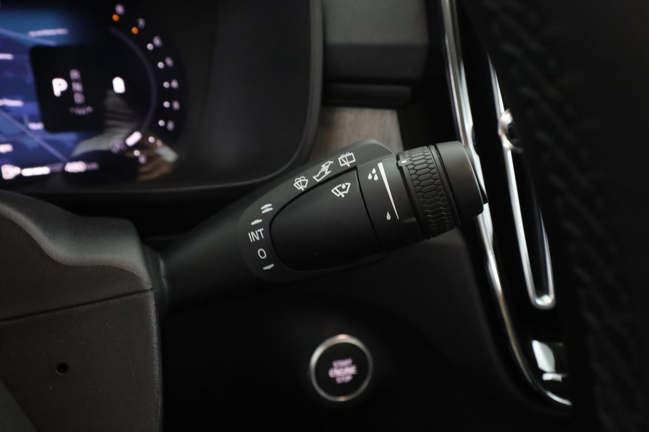 VOLVO XC40 (2017--->) XC40 B3 automatico Core