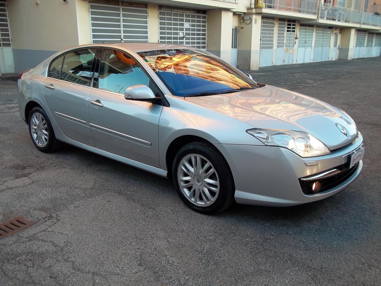 Renault Laguna Initiale Paris 2.0 16v 5p 140cv Berlina 106.900km