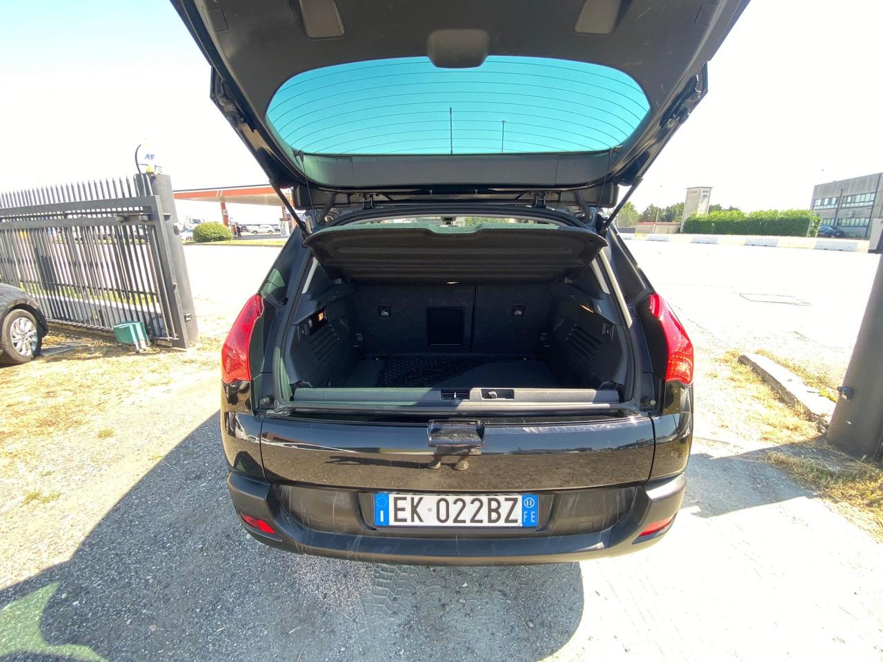 Peugeot 3008 1.6 HDi 115CV Business