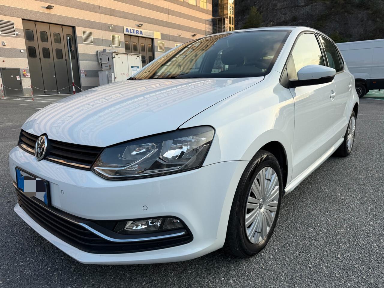 Volkswagen Polo 1.4 TDI 75cv - NEOPATENTATI E6