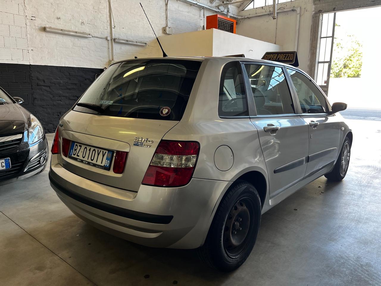 Fiat Stilo 1.6i 16V 5 porte Dynamic