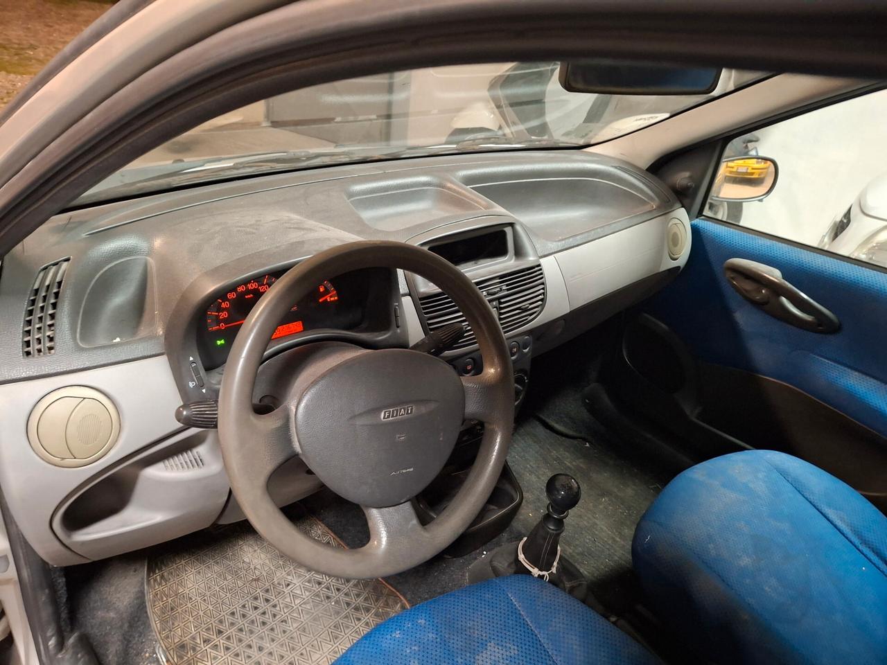 Fiat Punto 1.2i cat 5 porte ELX