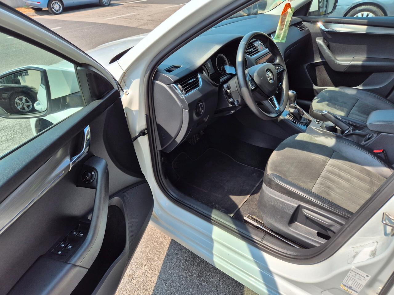 Skoda Octavia 1.5 DSG Wagon Style G-Tec