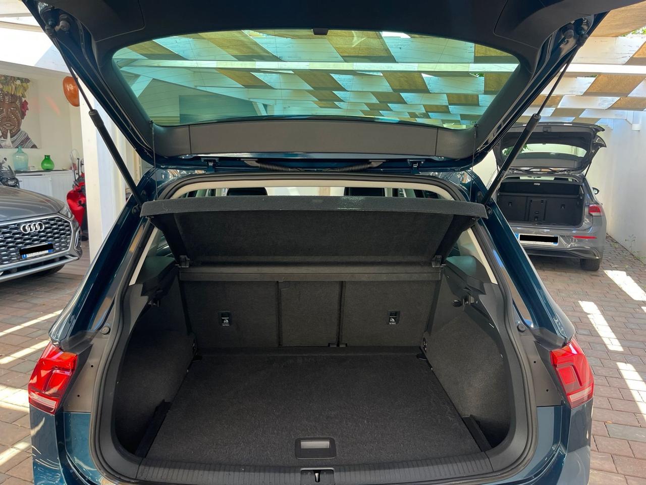 Volkswagen Tiguan 2.0 TDI 150 CV SCR DSG Elegance