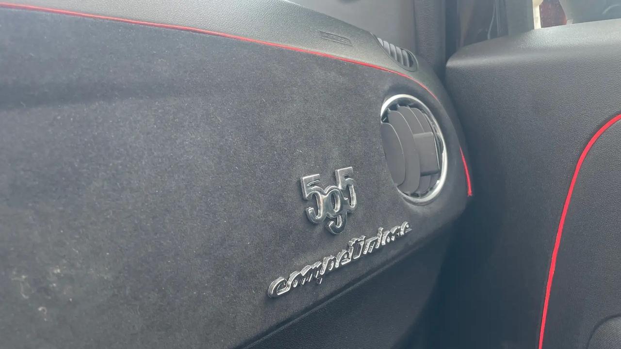 Abarth 595 C 1.4 Turbo T-Jet 180 CV Competizione