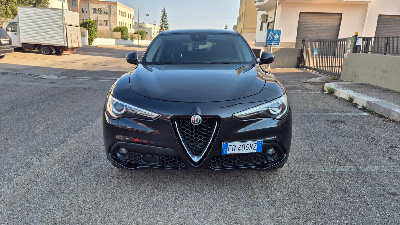 Alfa Romeo Stelvio 2.2 Turbodiesel 210 CV AT8 Q4 Super