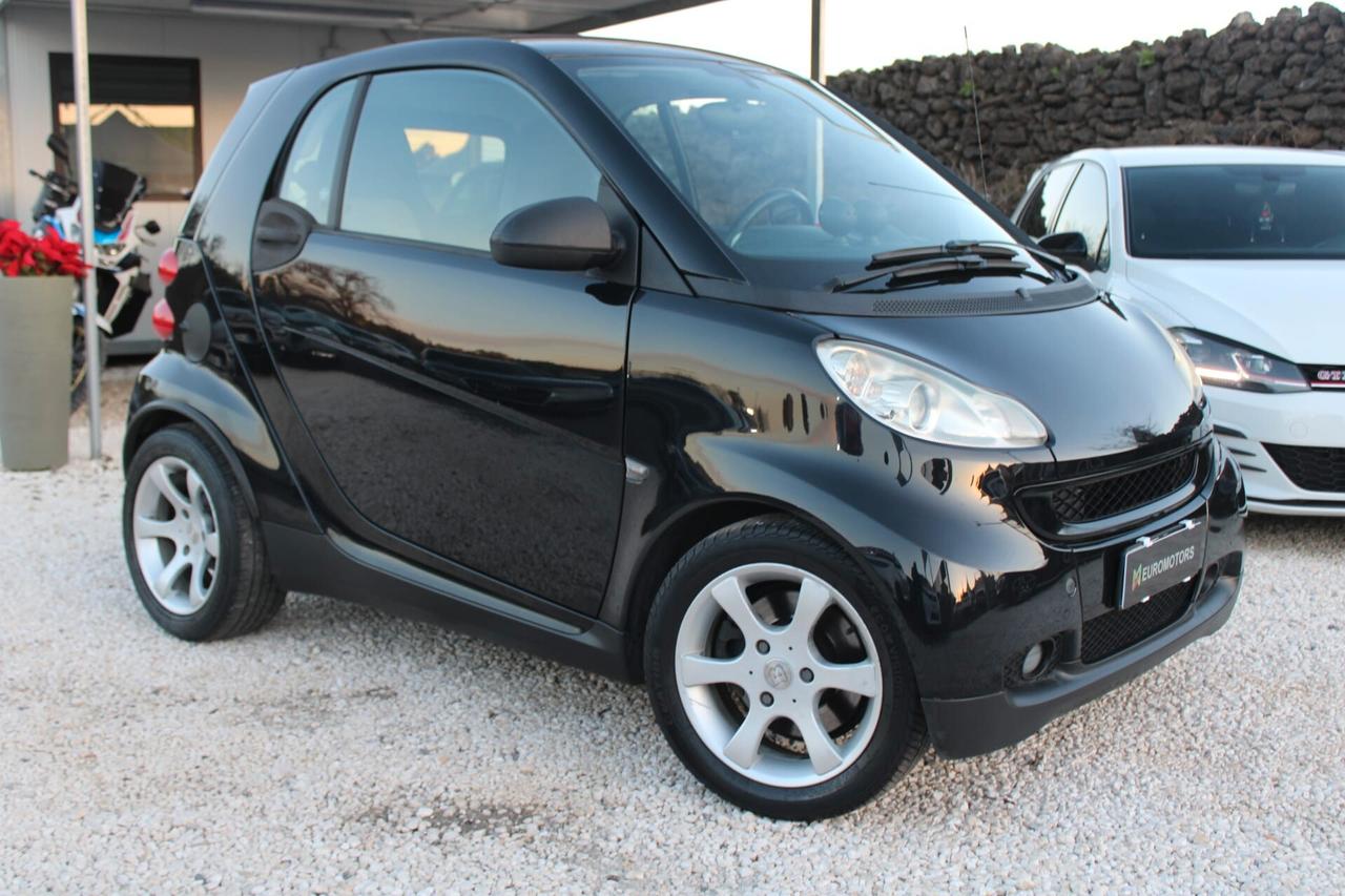 Smart ForTwo 1000 52 kW MHD coupé passion