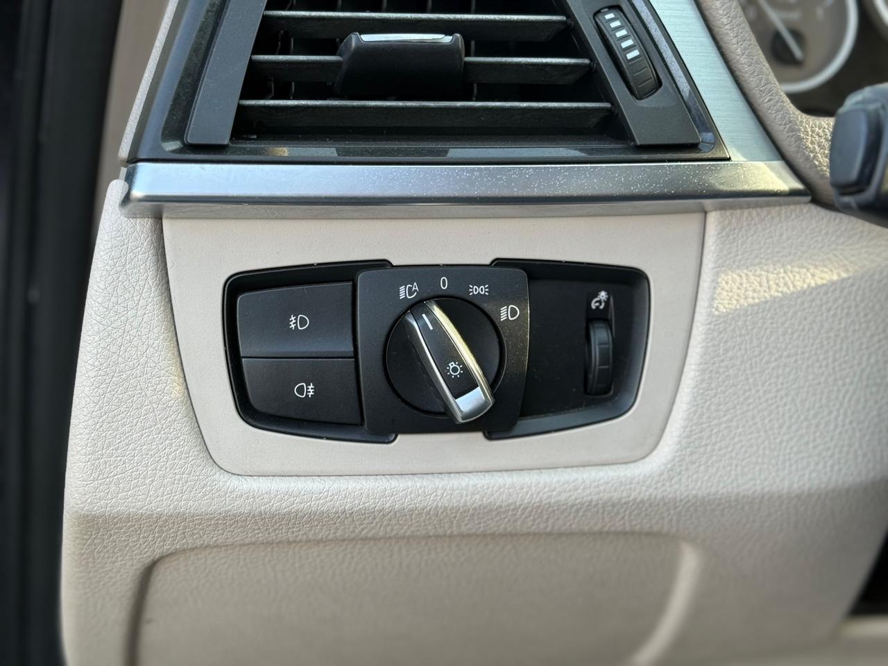 BMW 320d F31 184CV PELLE* XENO*