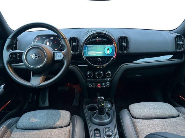 MINI Mini 2.0 Cooper D Classic Countryman Aut. + Tetto apr.