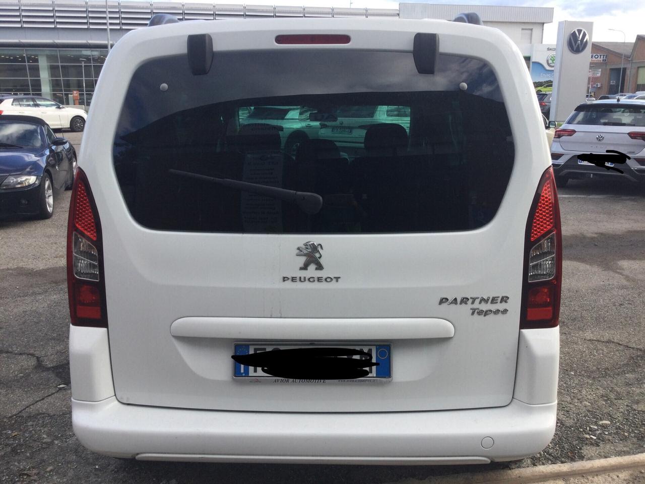 Peugeot Partner Autocarro 5 posti 2019