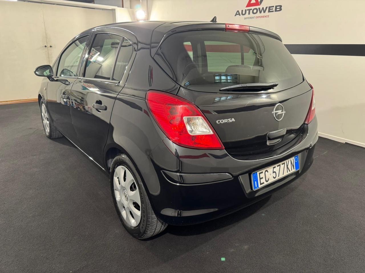 Opel Corsa 1.2 5 porte Club* NEOPATENTATI *