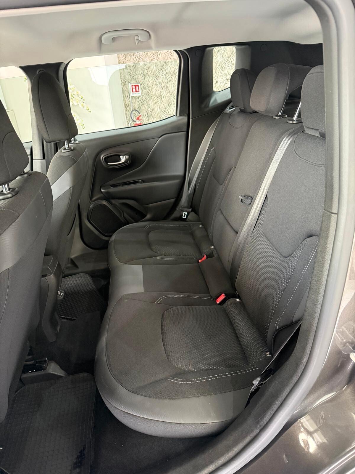 Jeep Renegade 1.3 T4 DDCT Limited