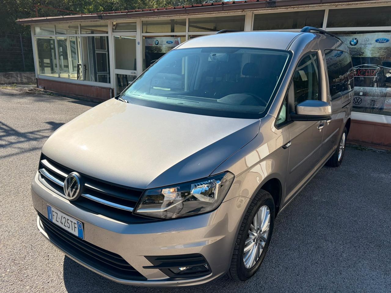 VOLKSWAGEN CADDY 2.0 TDI MAXI AUT. 109.000 KM