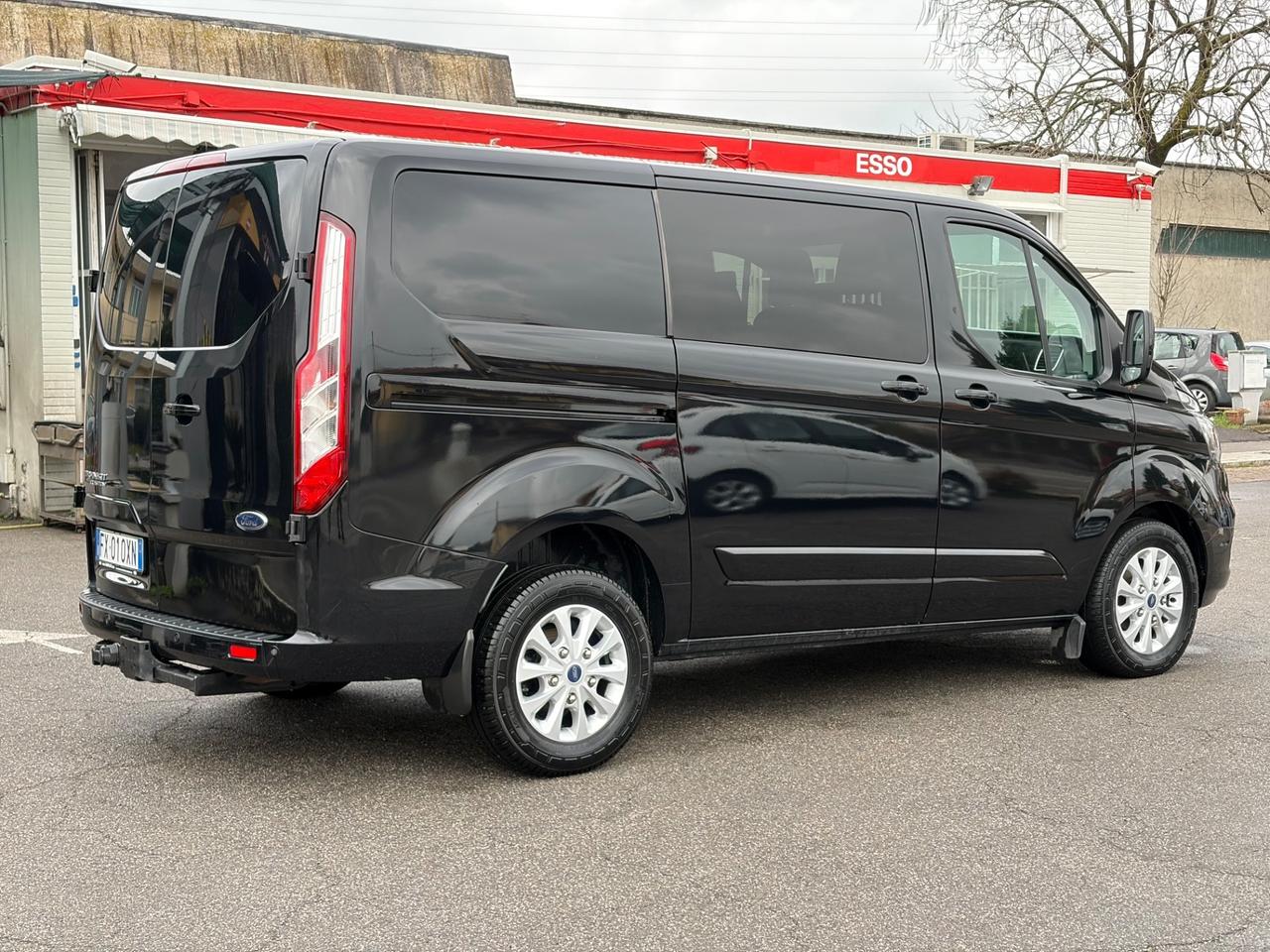 Ford Tourneo Custom 310 2.0 TDCi 130CV PC Titanium