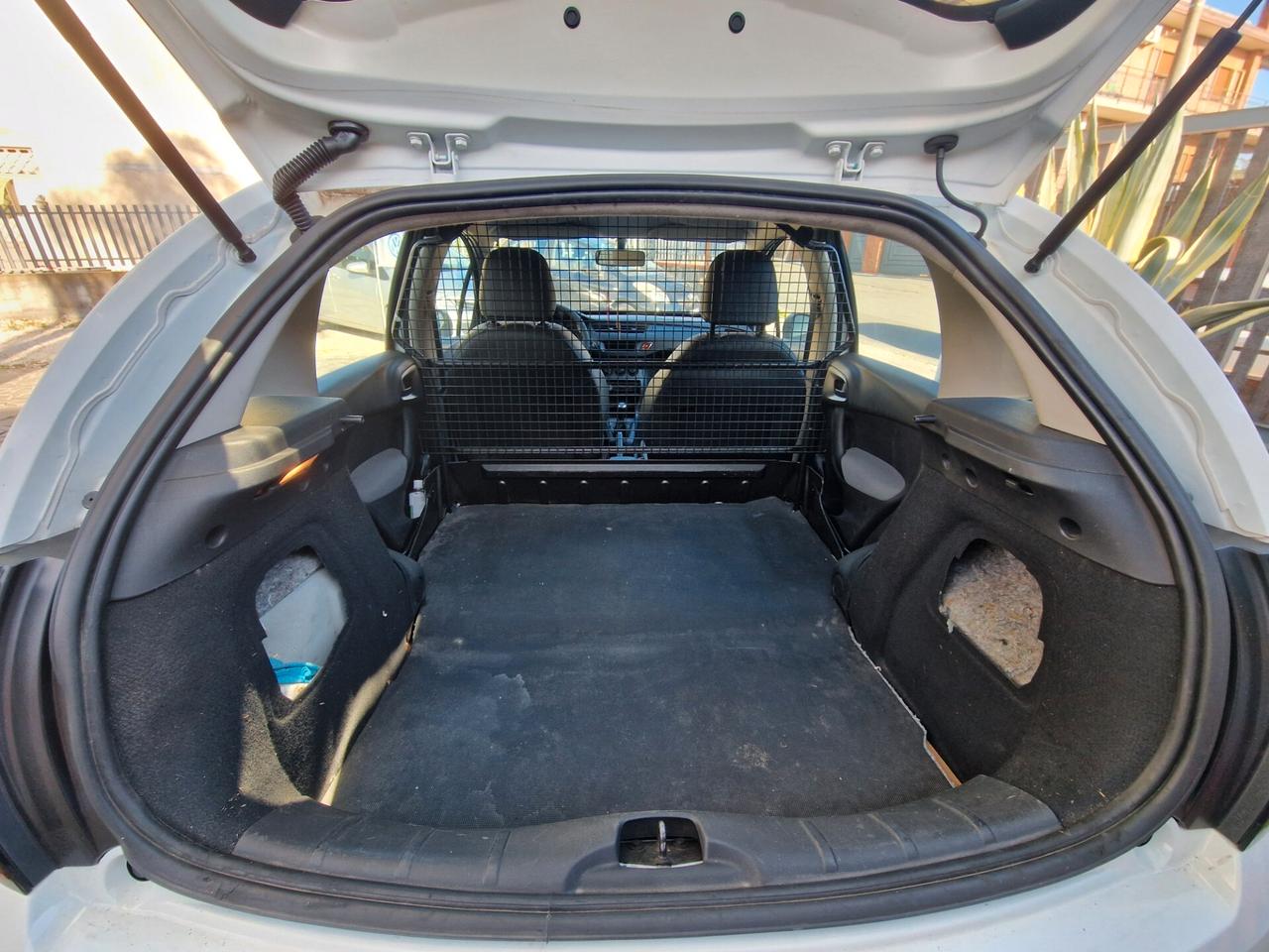 Citroen C3 1.4 HDi 70CV FAP Van Attraction