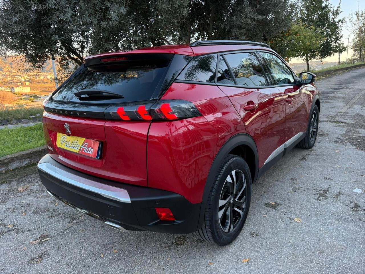 Peugeot 2008 PureTech 130 S&S EAT8 Allure